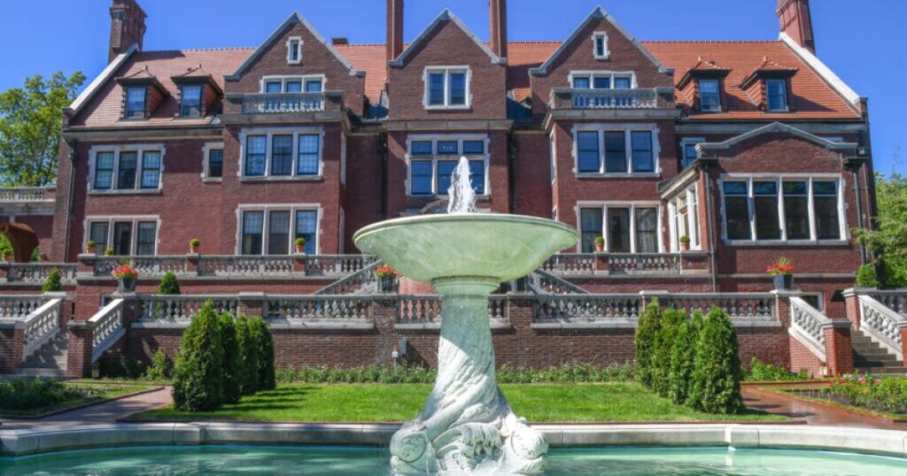 Glensheen Mansion-North Shore